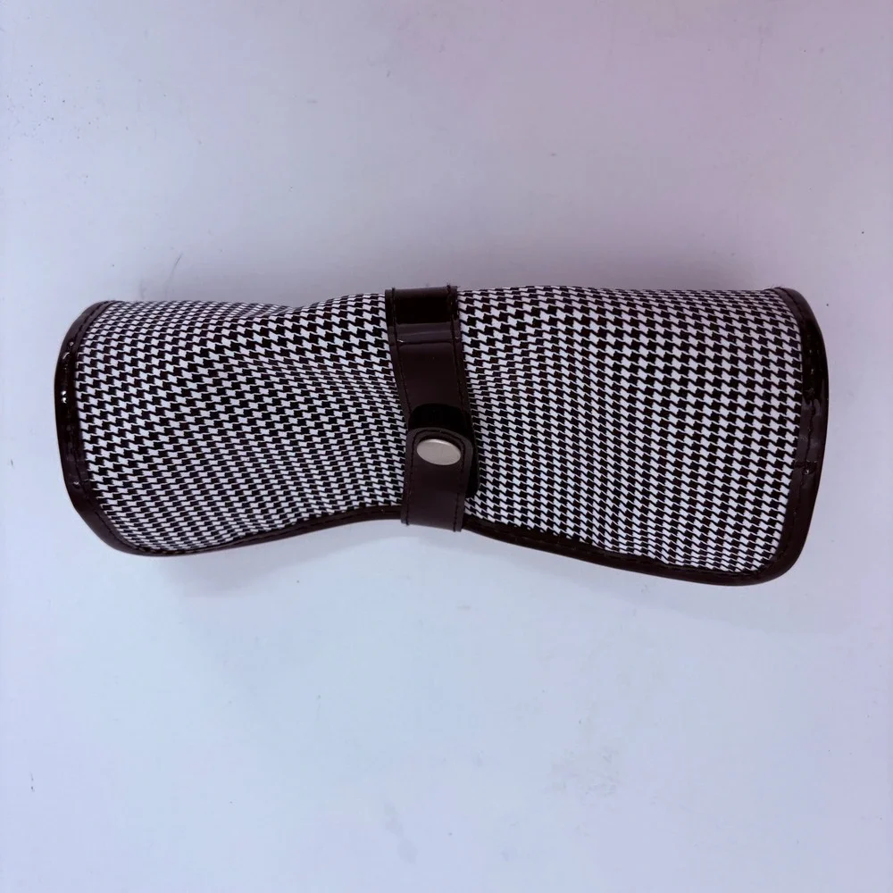 Kenneth Cole Reaction Black White Houndstooth Travel Jewelry Makeup Roll Bag